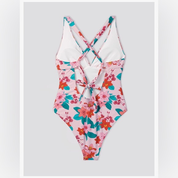 Cupshe Floral Swimsuit - Picture 2 of 5